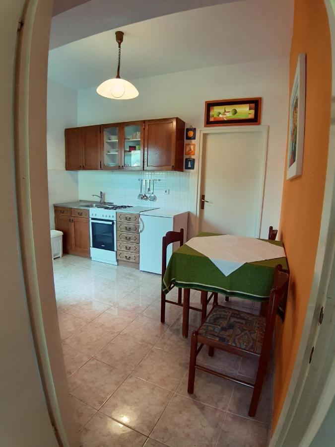 Bed and Breakfast F• R• I• E• N• D• S• Novalja Zewnętrze zdjęcie