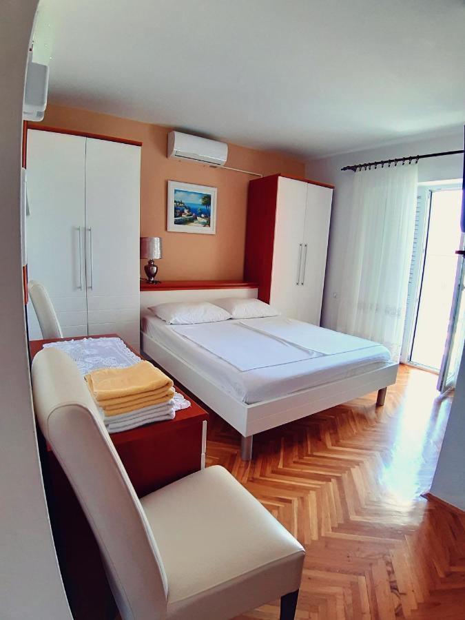 Bed and Breakfast F• R• I• E• N• D• S• Novalja Zewnętrze zdjęcie