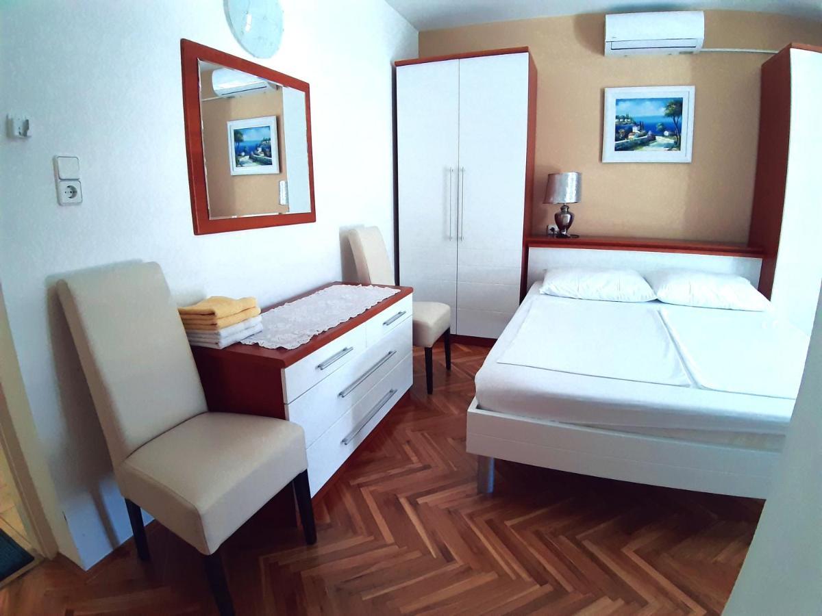 Bed and Breakfast F• R• I• E• N• D• S• Novalja Zewnętrze zdjęcie