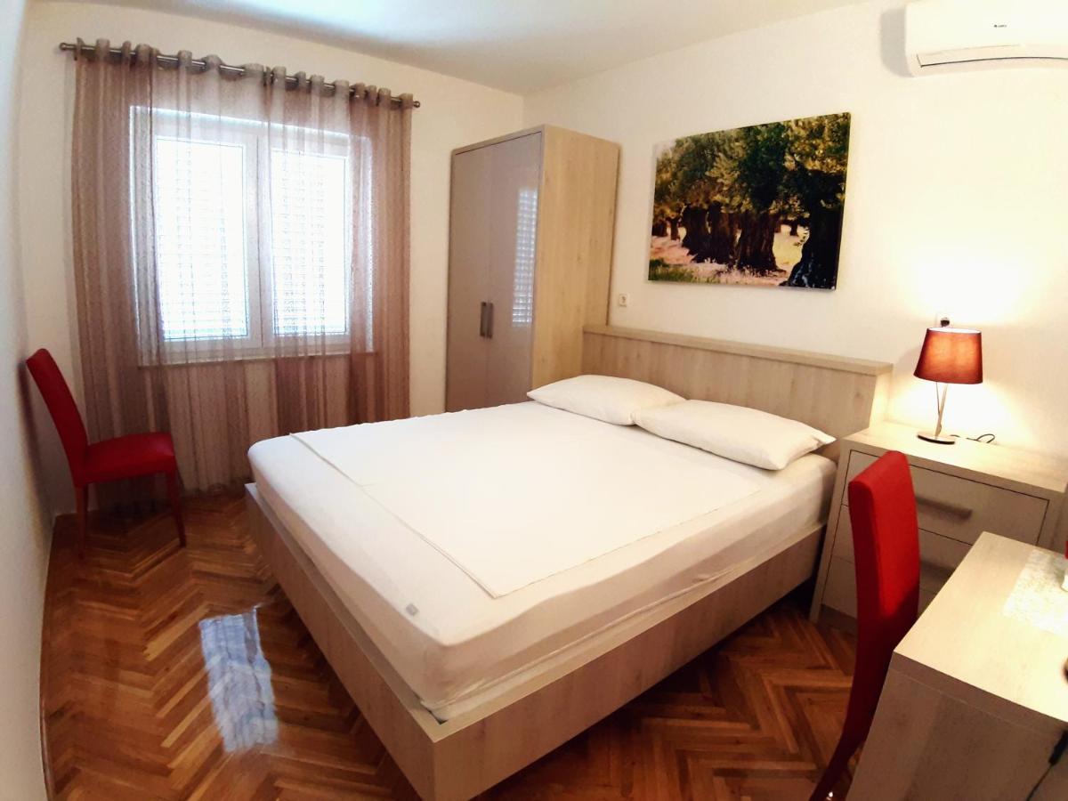 Bed and Breakfast F• R• I• E• N• D• S• Novalja Zewnętrze zdjęcie