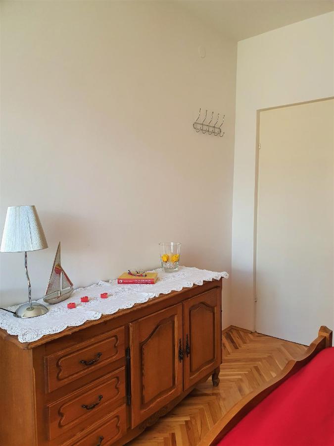 Bed and Breakfast F• R• I• E• N• D• S• Novalja Zewnętrze zdjęcie