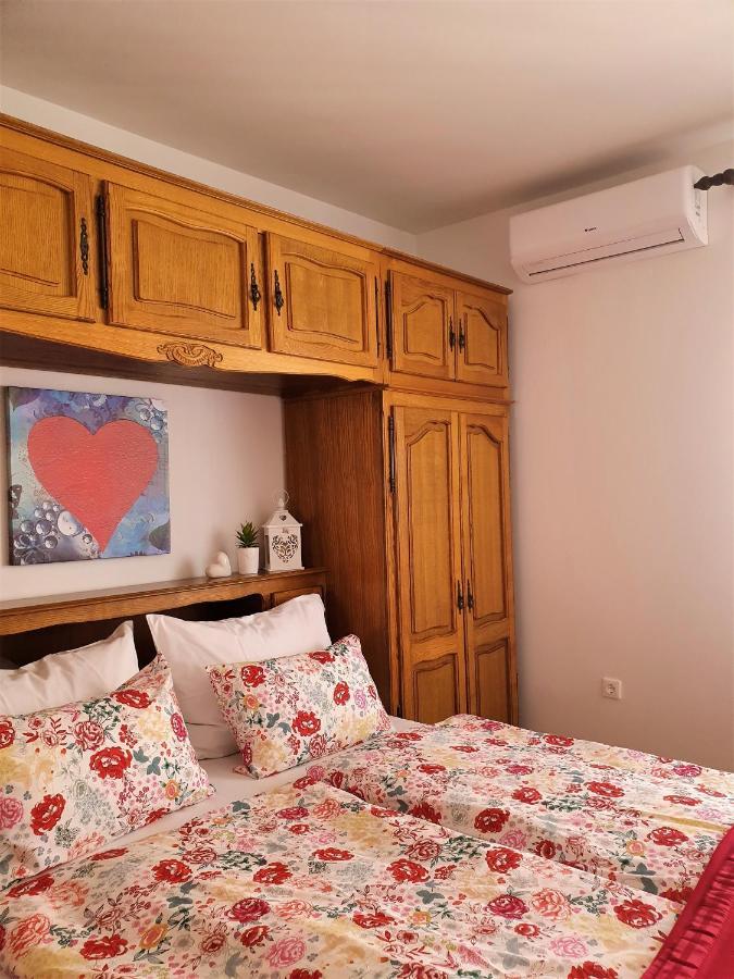 Bed and Breakfast F• R• I• E• N• D• S• Novalja Zewnętrze zdjęcie